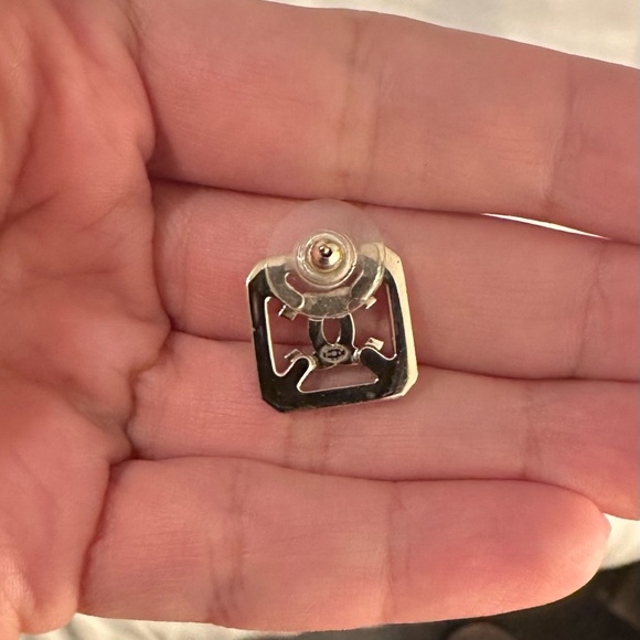 ONE rose gold chanel earring - Picture 5 of 6